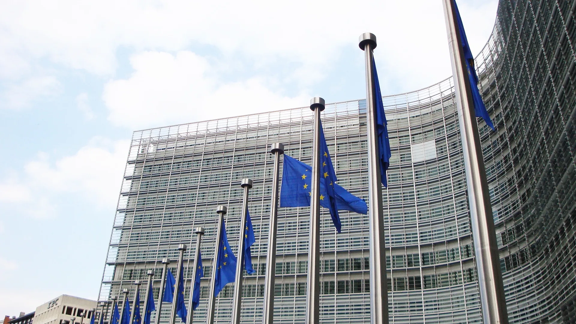 Rubrik_Politik_und_Recht_EU-Kommission_c._Pixabay_eu-1232430_1920